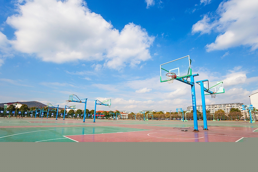 云浮光明外國(guó)語(yǔ)學(xué)校